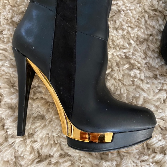 Fergie Footwear - black high heeled boots - Picture 6 of 6